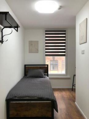 Studio in Bolton town, Short stay studio 3,